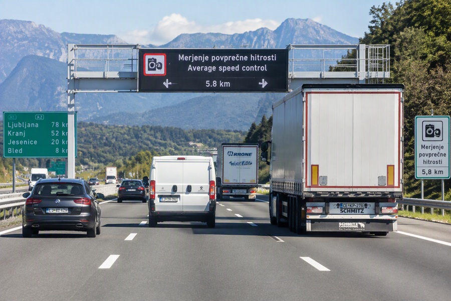 atlagsebeseegmeres-szlovenia-hungarokamion-hu-ai-kep